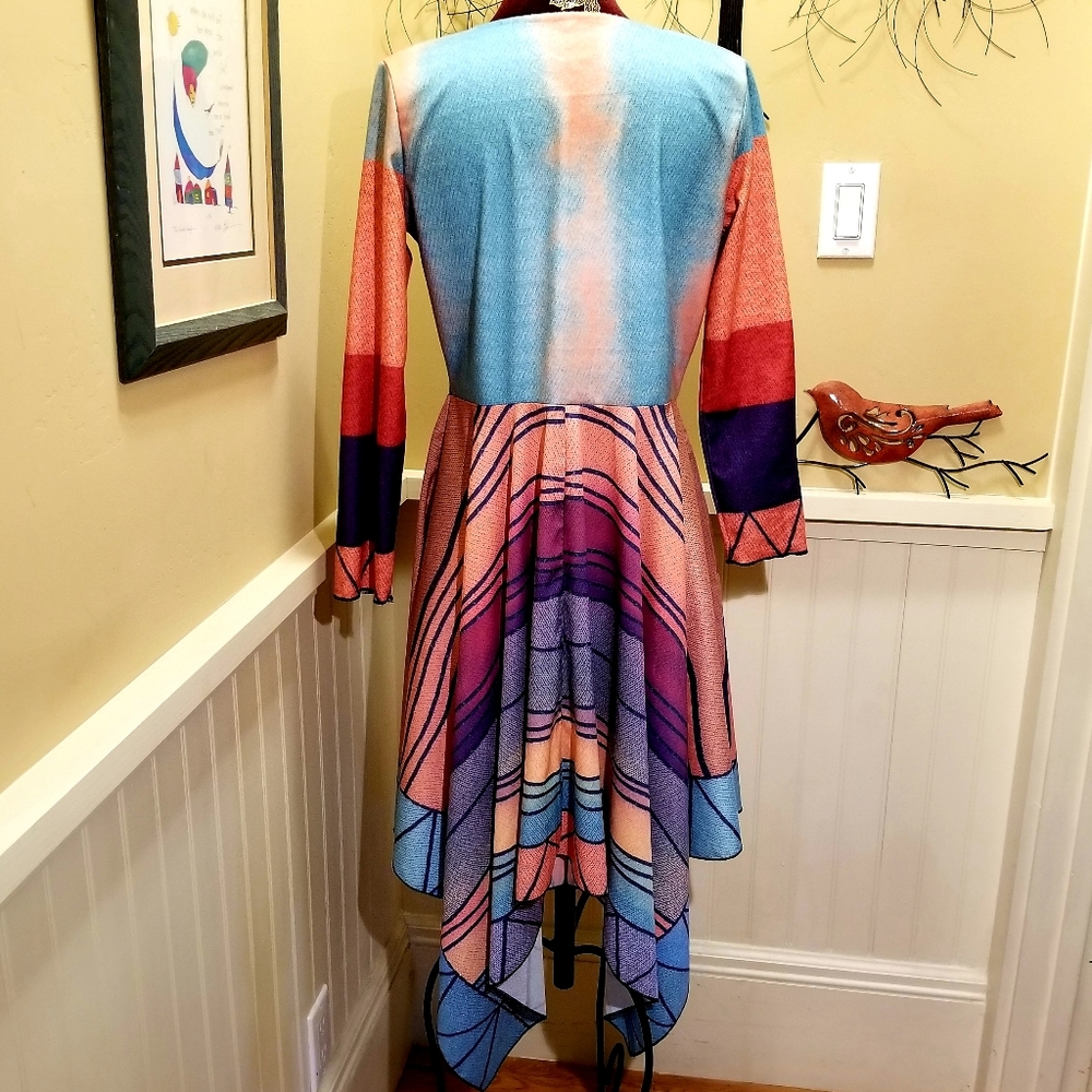 Beautiful vibrant jacket - Picture 2 of 6